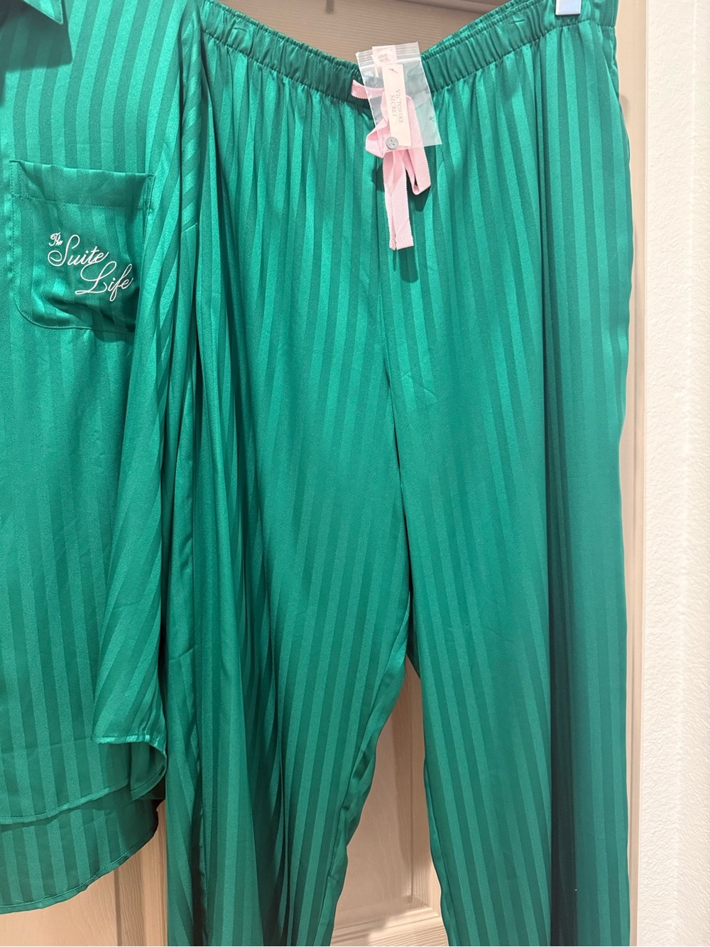 NWT Victoria's Secret Green Striped Satin Pajama Set with Pink Ribbon - Picture 2 of 4
